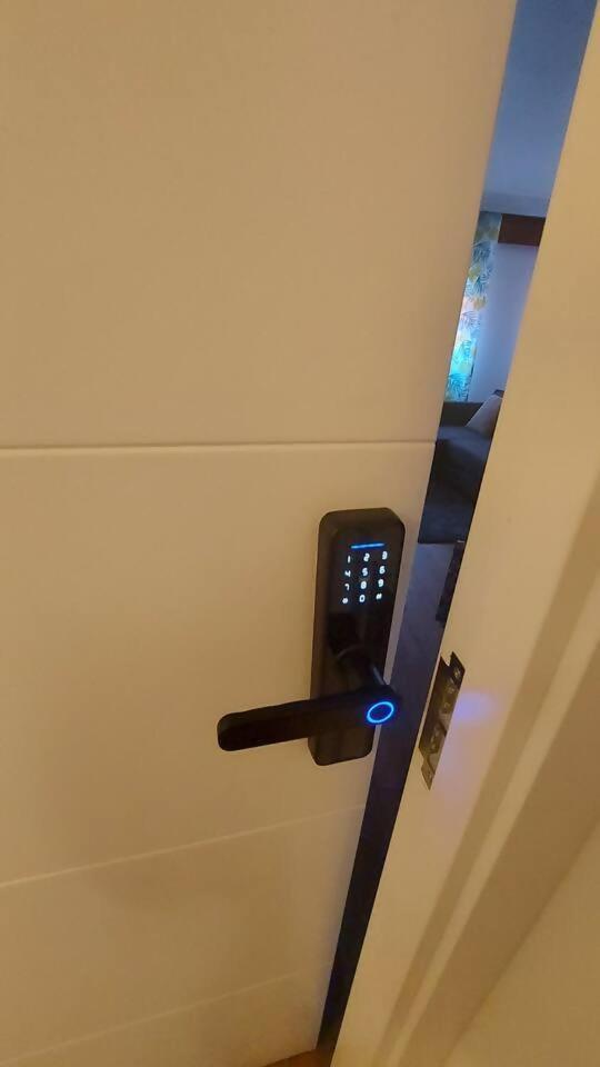 Apartamento Centrico Cerca De La Playa Bueu Buitenkant foto