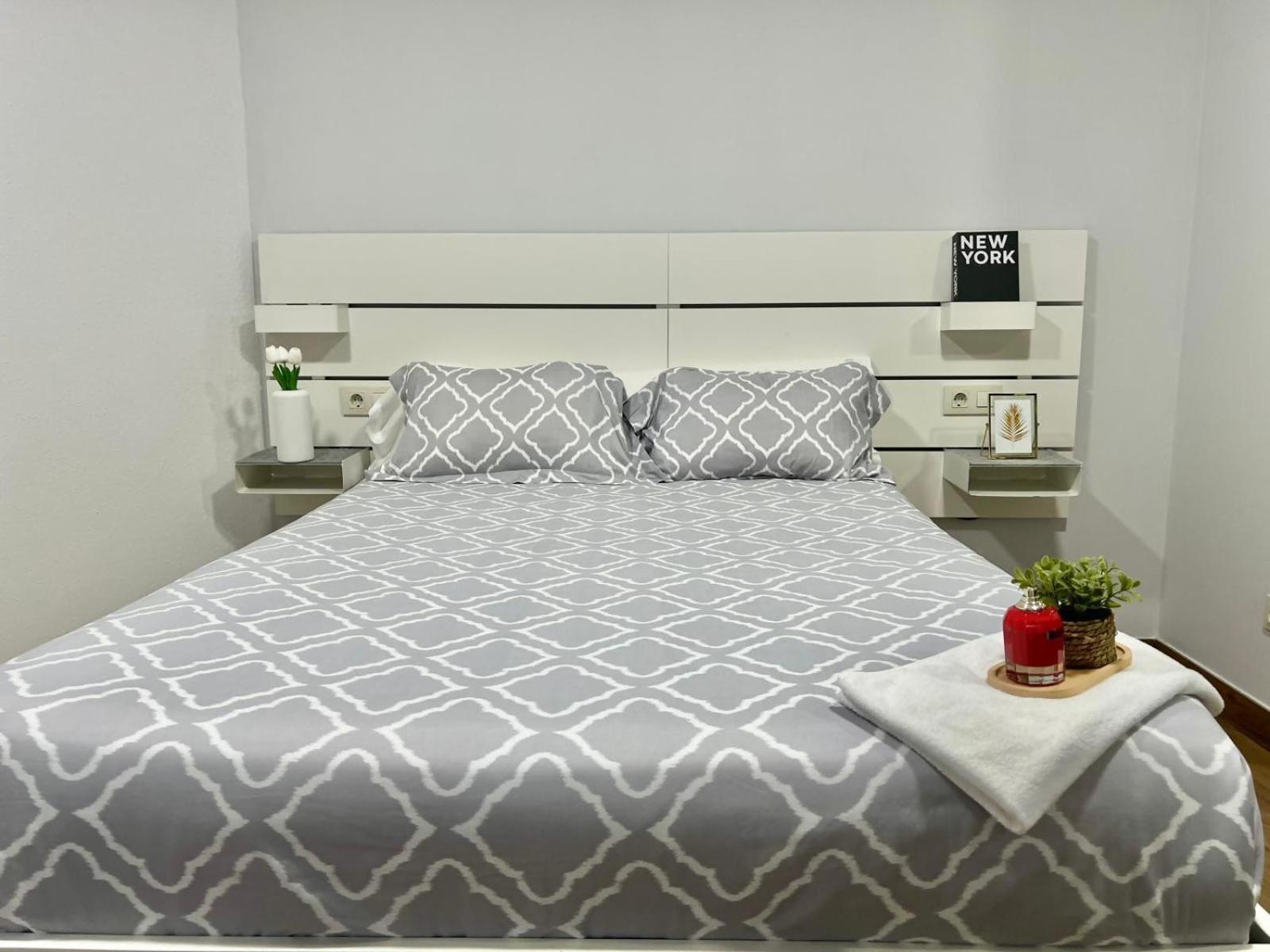 Apartamento Centrico Cerca De La Playa Bueu Buitenkant foto